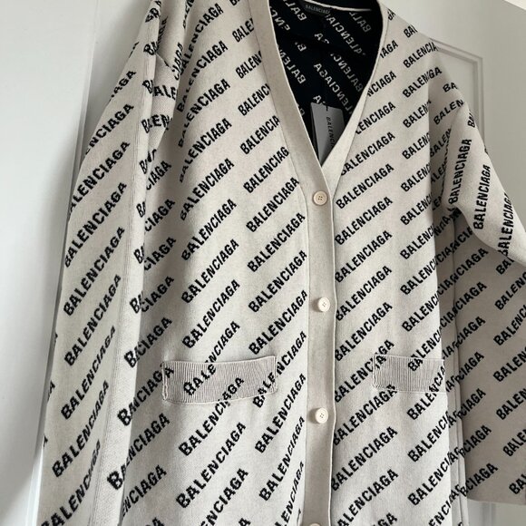 NWT Balenciaga Cardigan Sweater Off-white Allover Logo Knit Wool Blend V-Neck - Picture 9 of 11